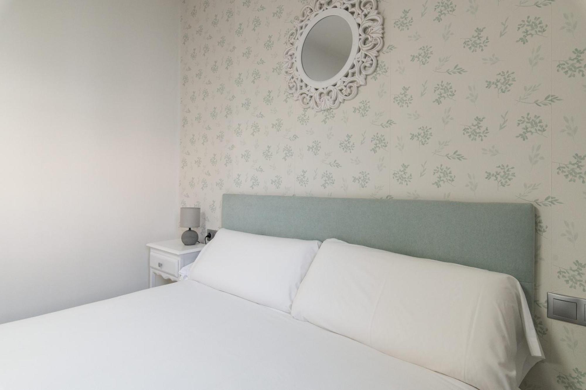 Apartamento Triana Habitame Inmobiliaria إشبيلية المظهر الخارجي الصورة