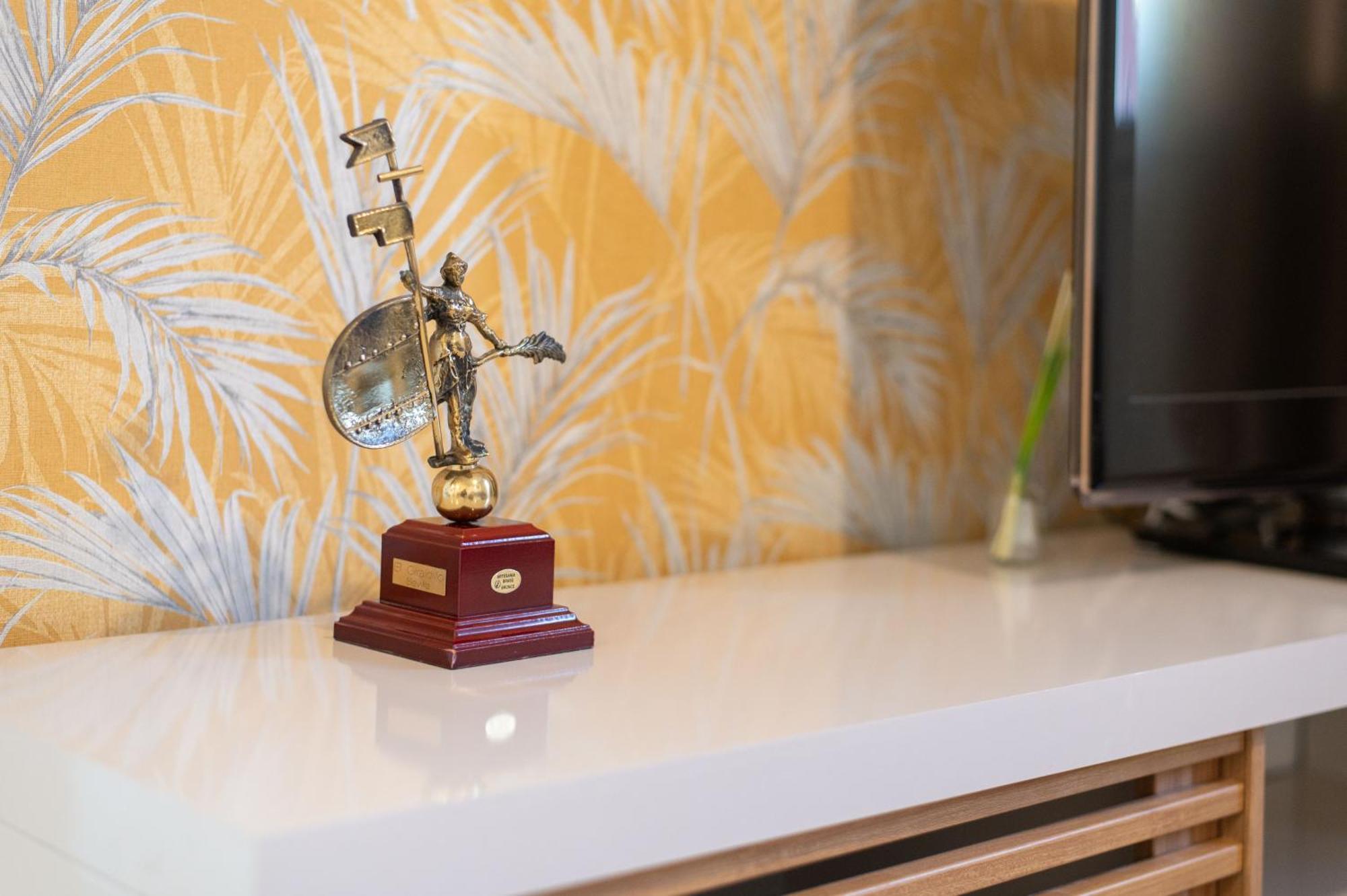 Apartamento Triana Habitame Inmobiliaria إشبيلية المظهر الخارجي الصورة